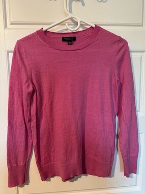 Banana Republic 100% Merino Wool Sweater, Pink, Size Medium